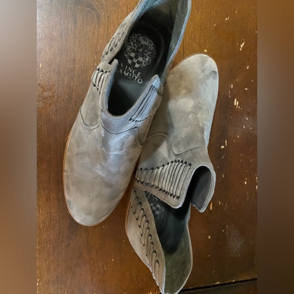 Vince Camuto Pevista Bootie - Picture 3 of 4